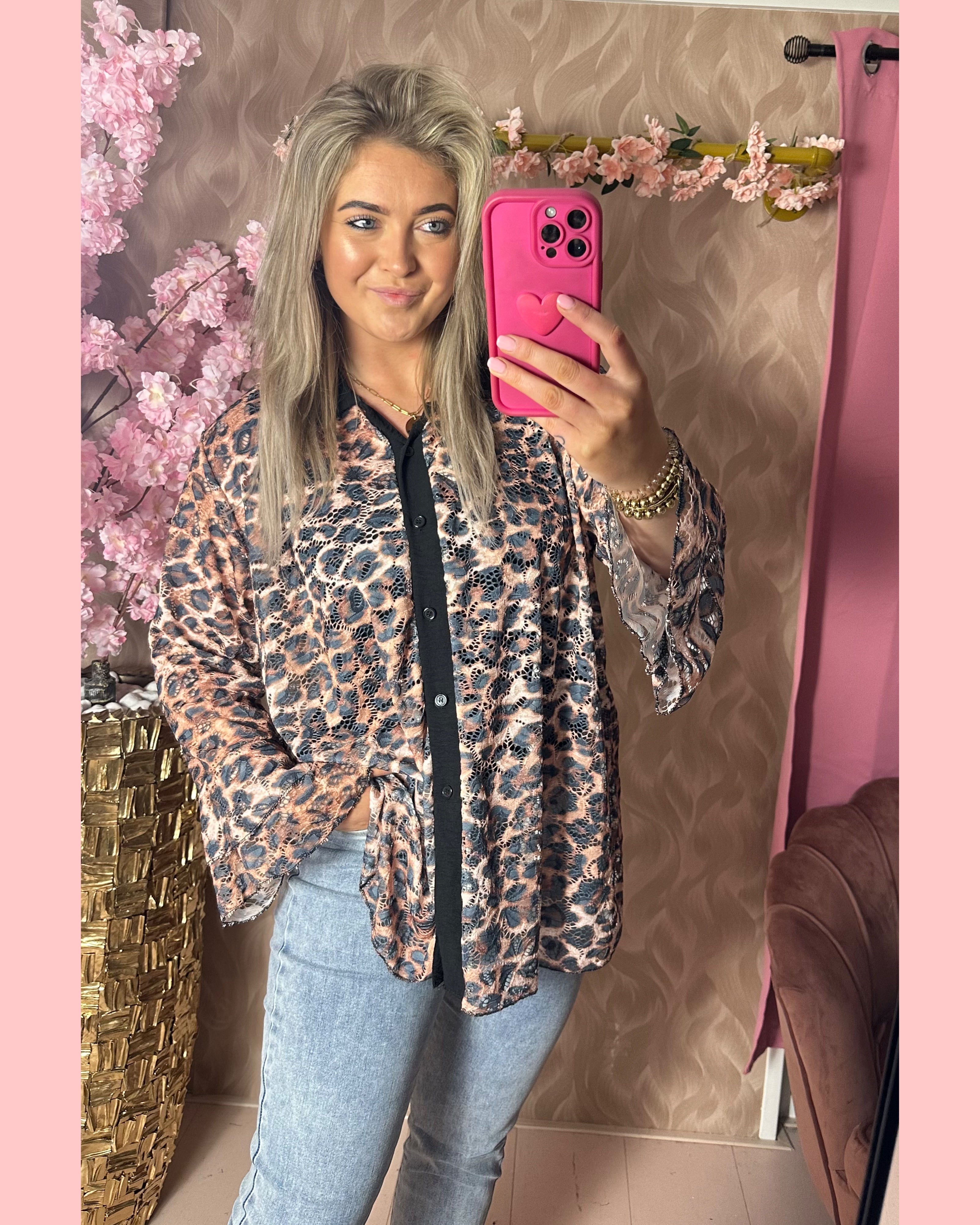 KANTEN PANTER BLOUSE 🐆 𝐀𝐀𝐍𝐁𝐈𝐄𝐃𝐈𝐍𝐆