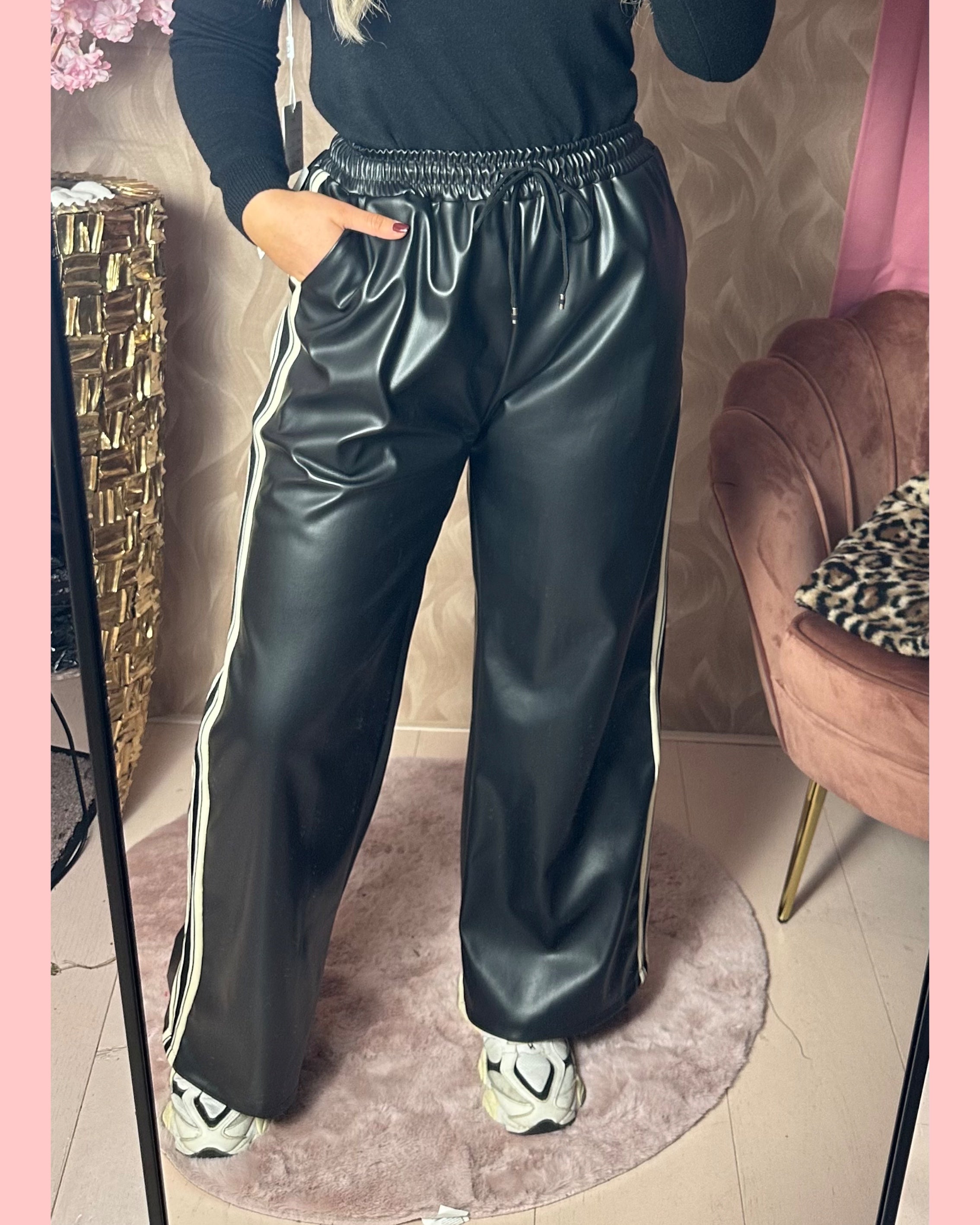 WIDE LEG PU BROEK MET BIES 🖤 AANBIEDING