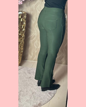 FLARE PANTALON •• R227 •• ARMY • AANBIEDING