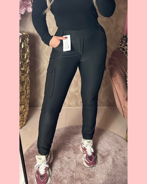 ANGELINA •• CARGO BLACK •• R266 •• AANBIEDING