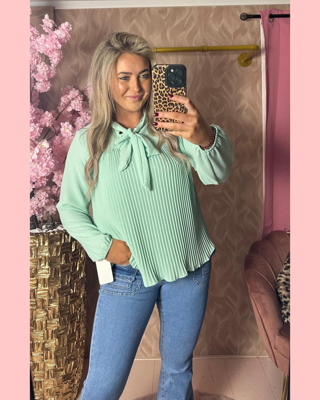 PLISSE BLOUSE MINT 𝐀𝐀𝐍𝐁𝐈𝐄𝐃𝐈𝐍𝐆