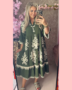 BARDOLINO DRESS 💚 ARMY/BEIGE 🤍