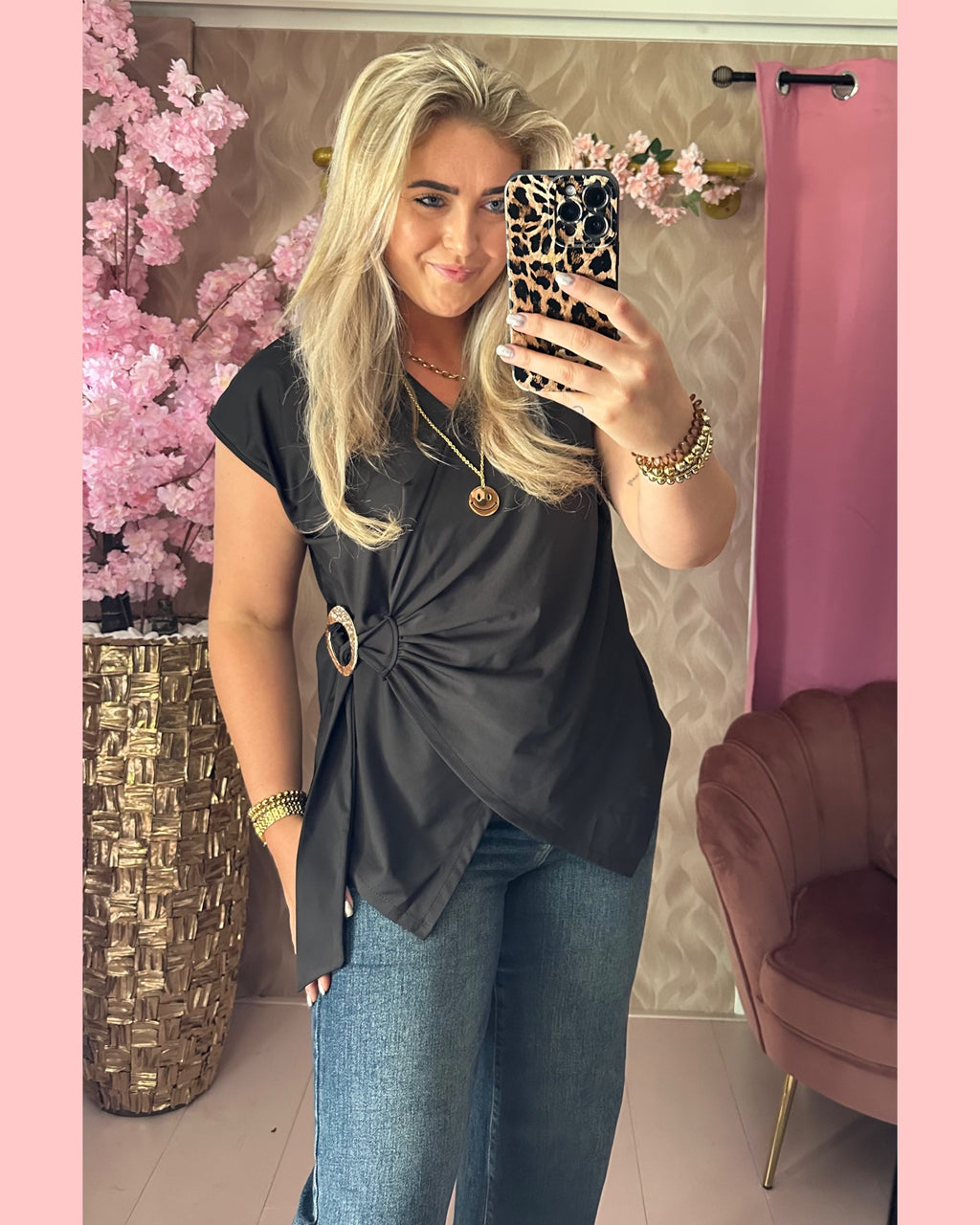 OVERSLAG TRAVEL GILET • GOUDEN GESP • ZWART • AANBIEDING