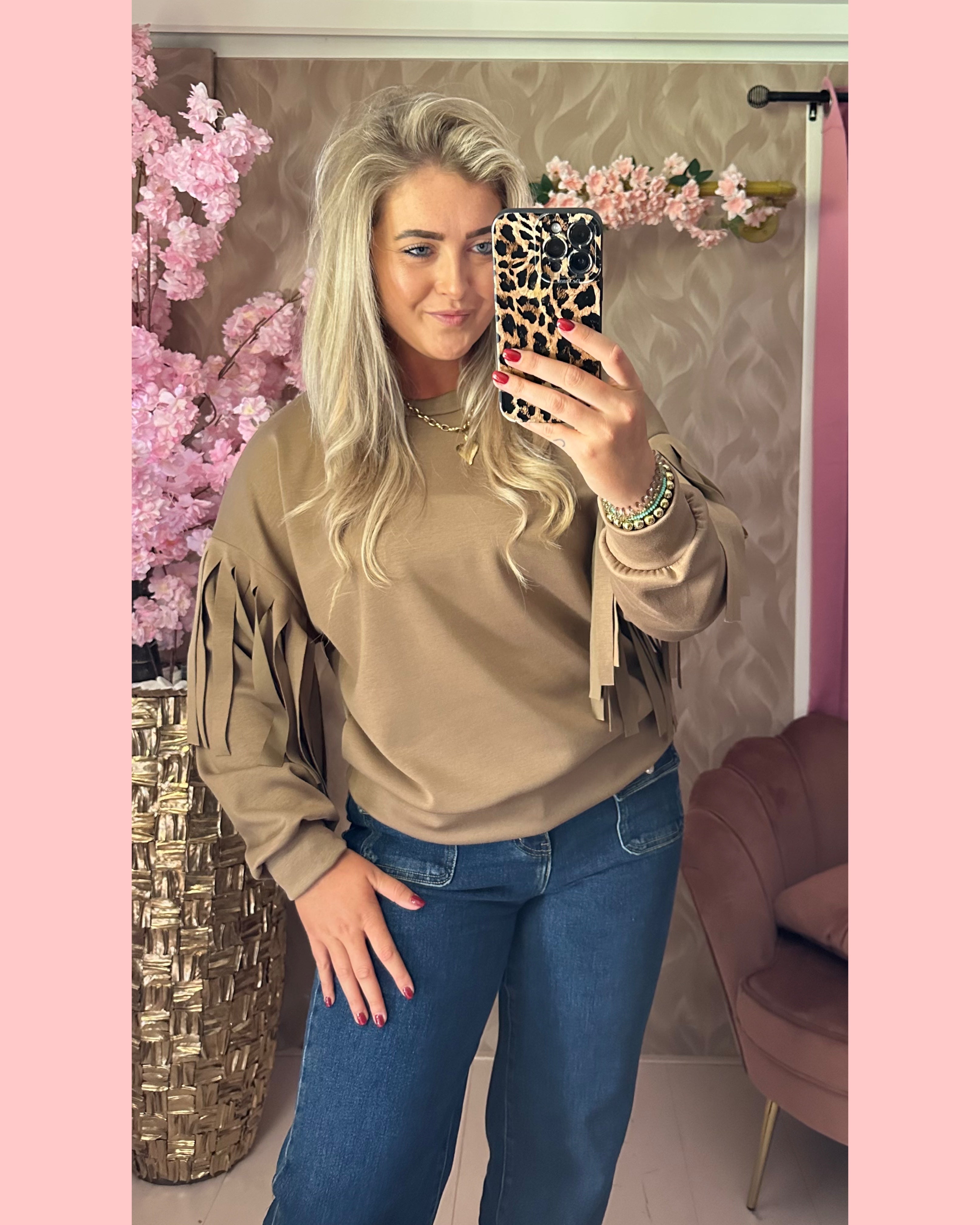 FRANJE SWEATER CAMEL 🤎 𝐀𝐀𝐍𝐁𝐈𝐄𝐃𝐈𝐍𝐆