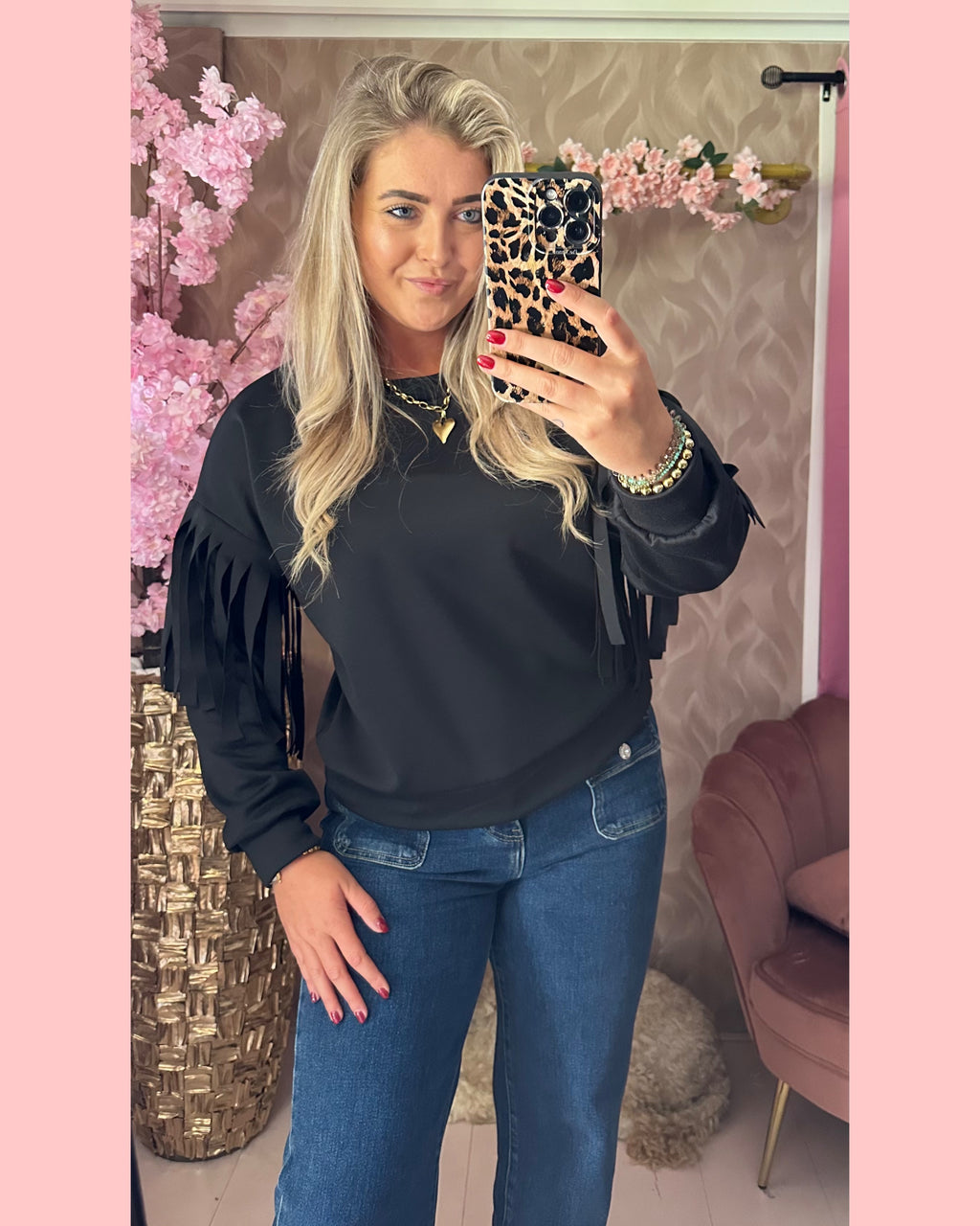 FRANJE SWEATER ZWART 🖤 𝐀𝐀𝐍𝐁𝐈𝐄𝐃𝐈𝐍𝐆
