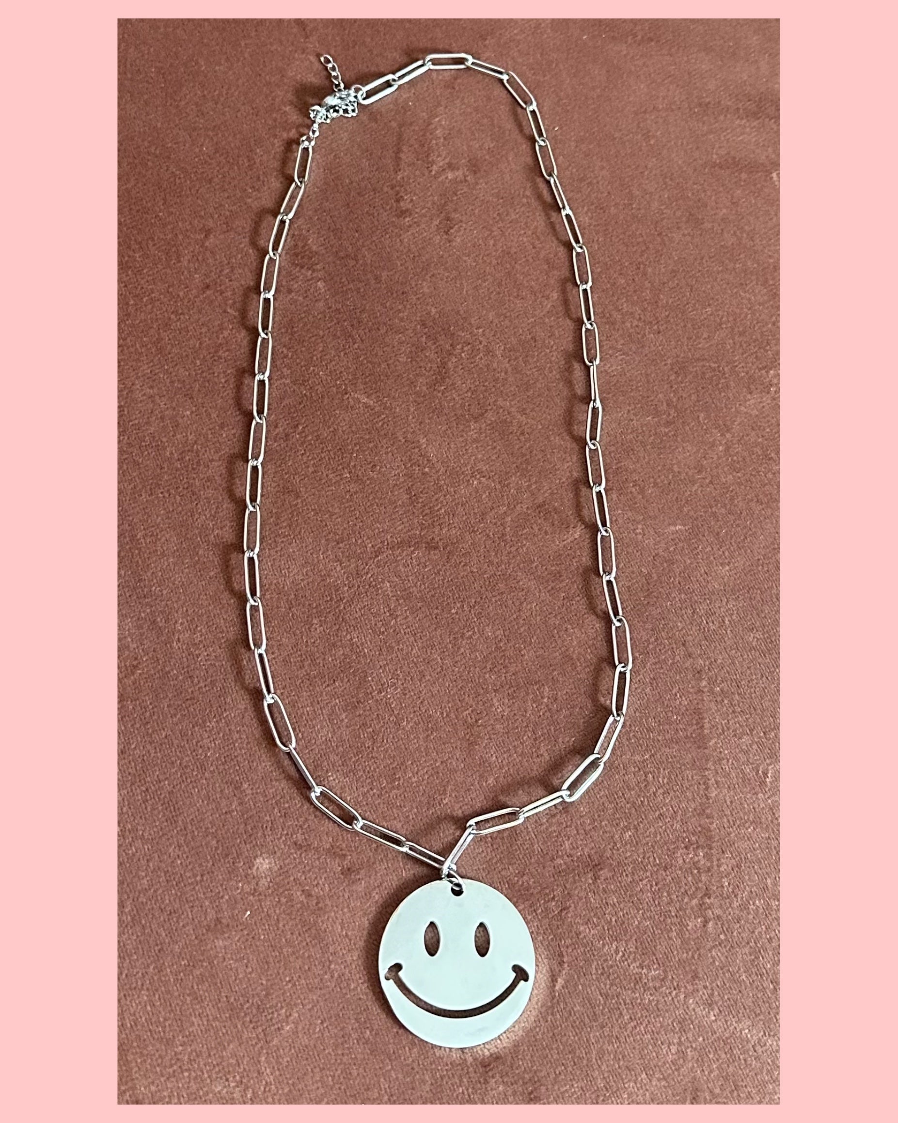 SCHAKEL KETTING • 𝐇𝐀𝐍𝐃𝐌𝐀𝐃𝐄 • BIG SMILEY ZILVER