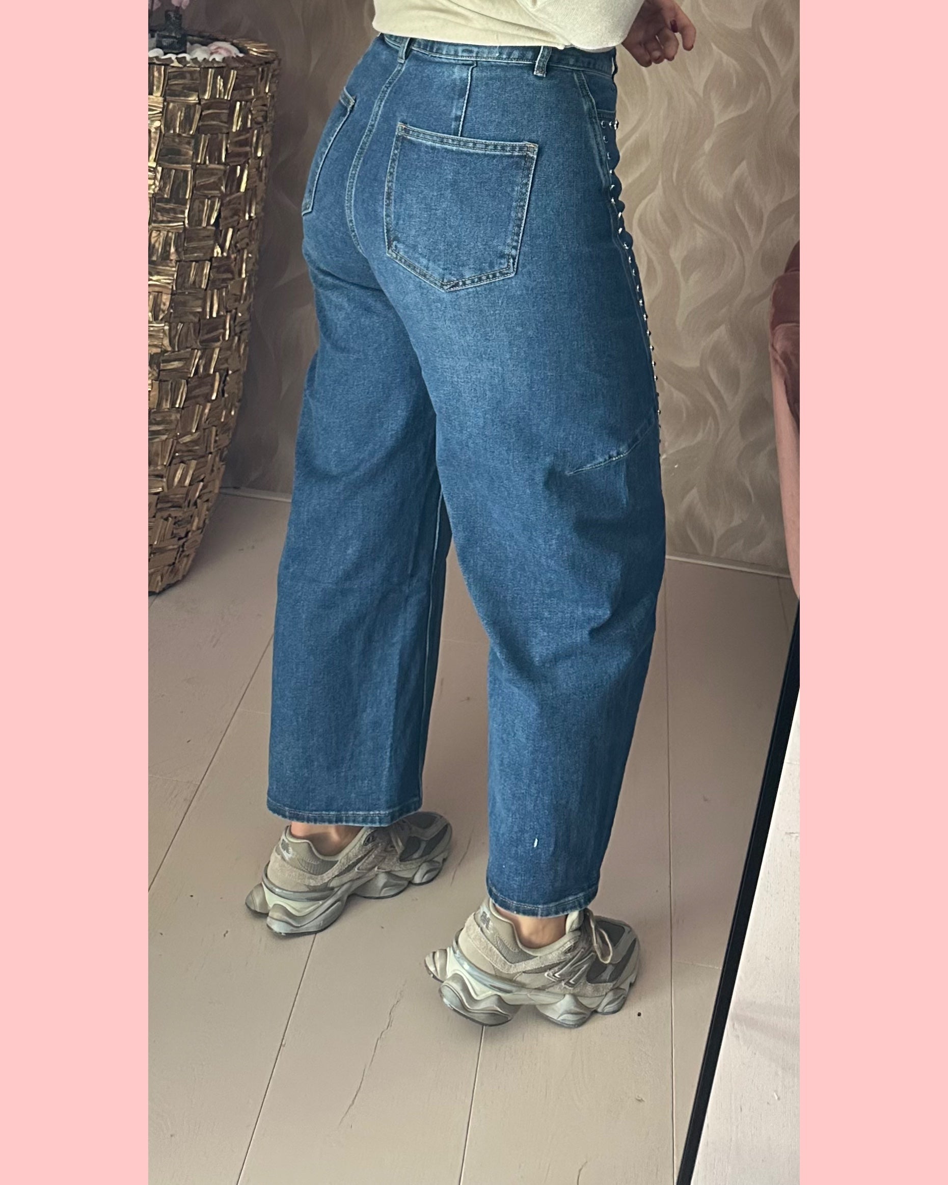 •• STUD •• JEANS •• DENIM ••