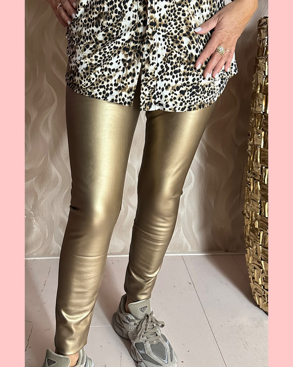NORFY •• PU •• LEGGING •• GOLD •• AANBIEDING