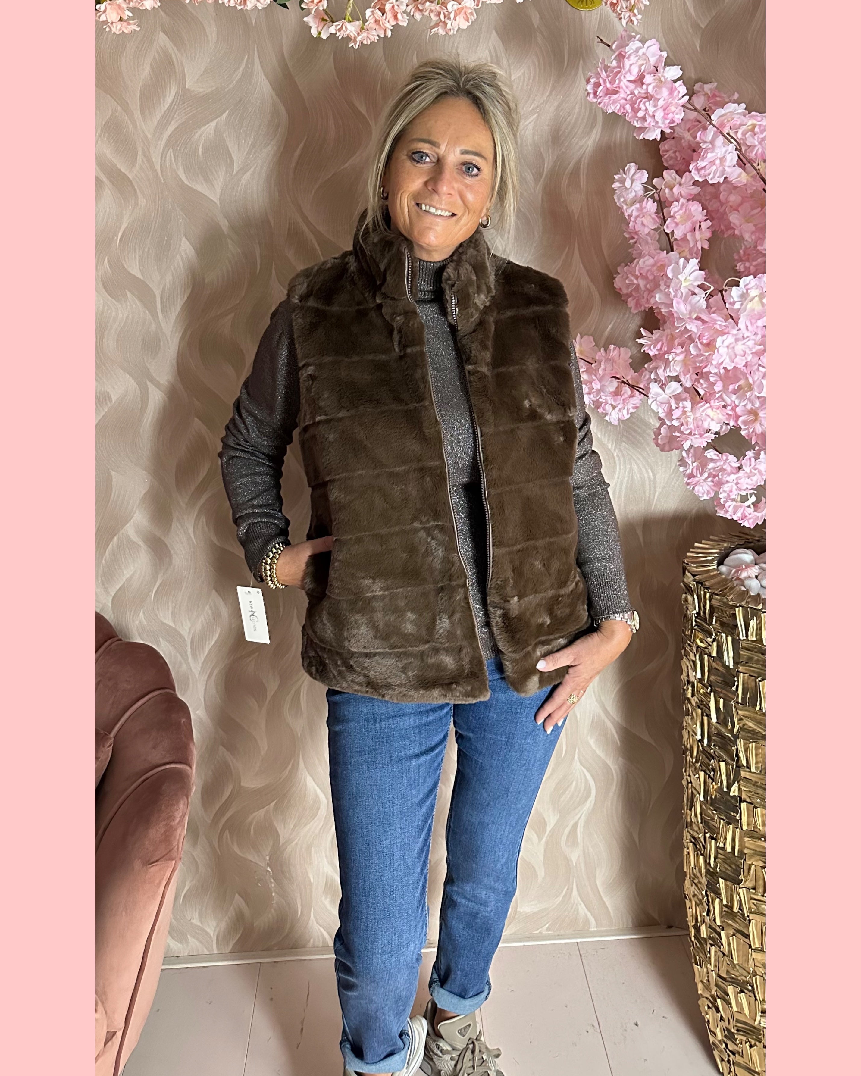 FAUX FUR •• BODYWARMER •• BRUIN •• AANBIEDING