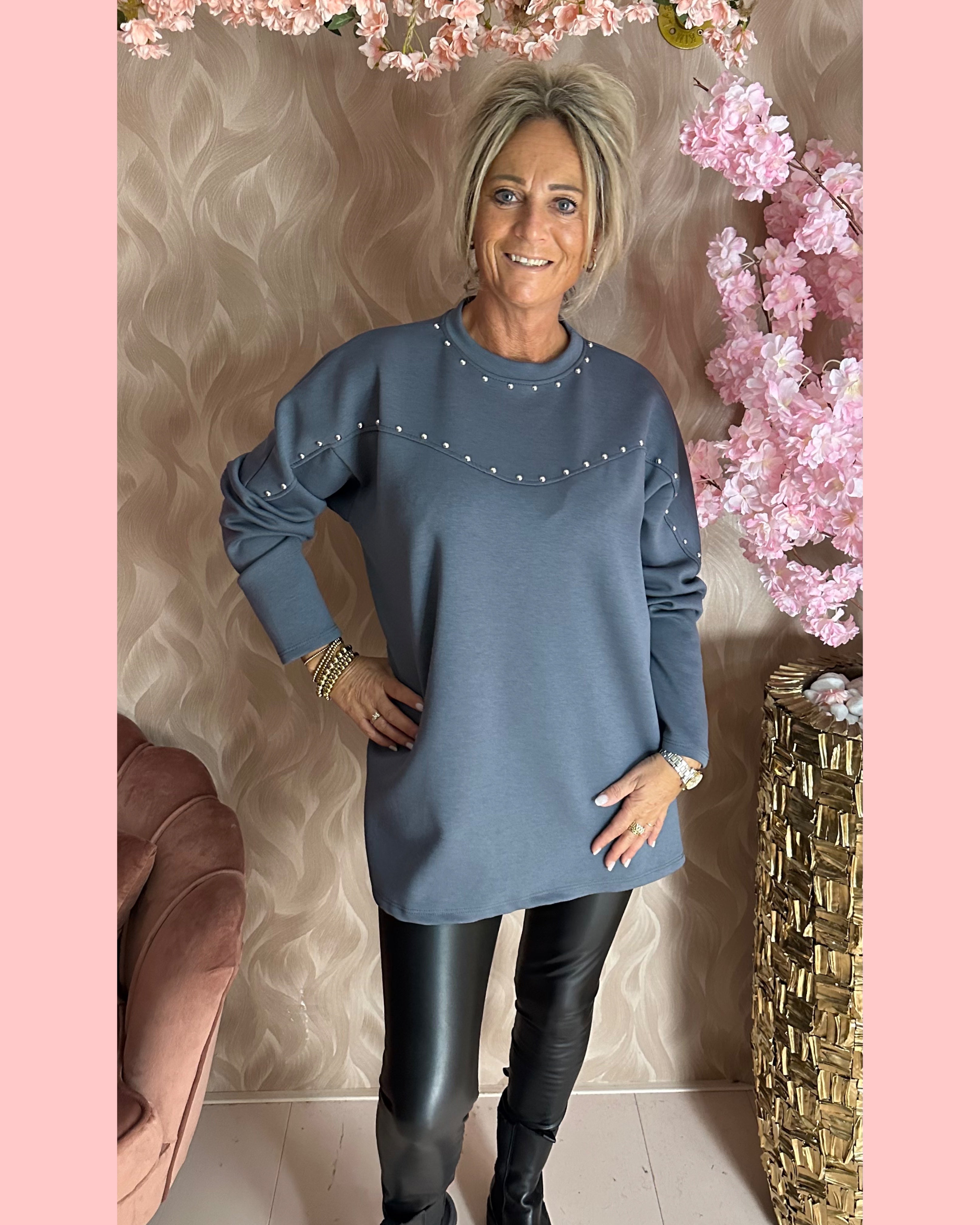 STUD SWEATER GREY •• AANBIEDING