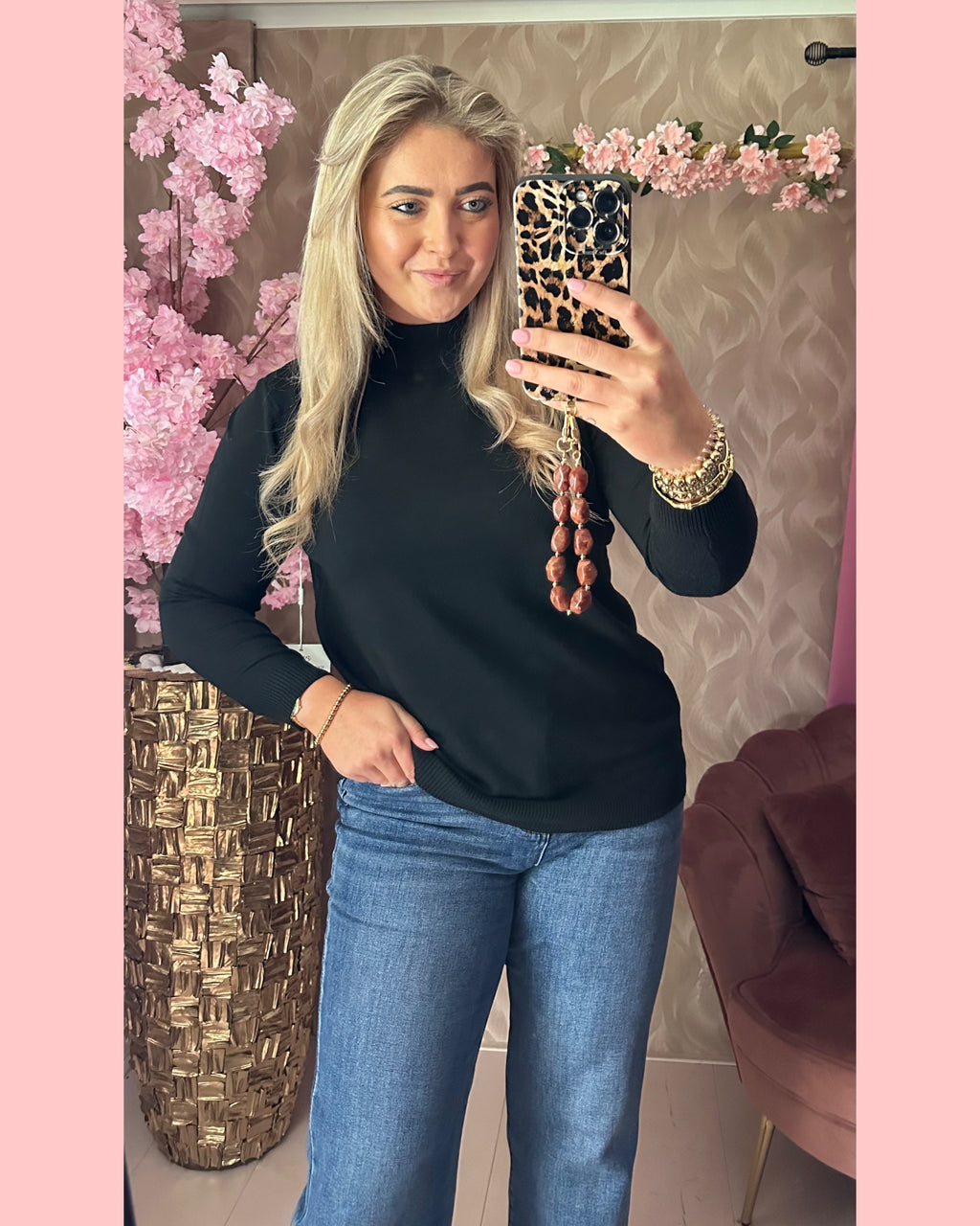 TURTLE NECK ZWART • 𝐆𝐑𝐎𝐓𝐄 𝐌𝐀𝐀𝐓 •