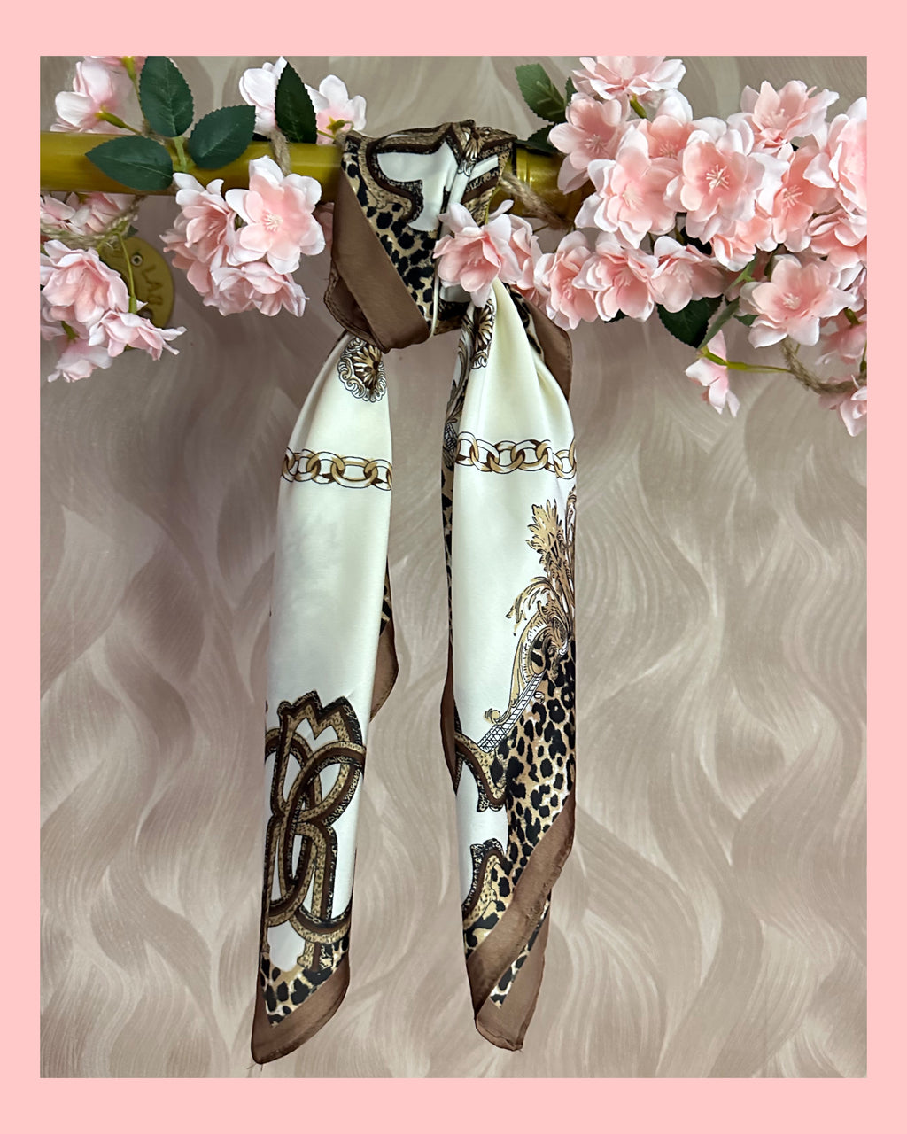 SATIJN SJAALTJE VERSACE