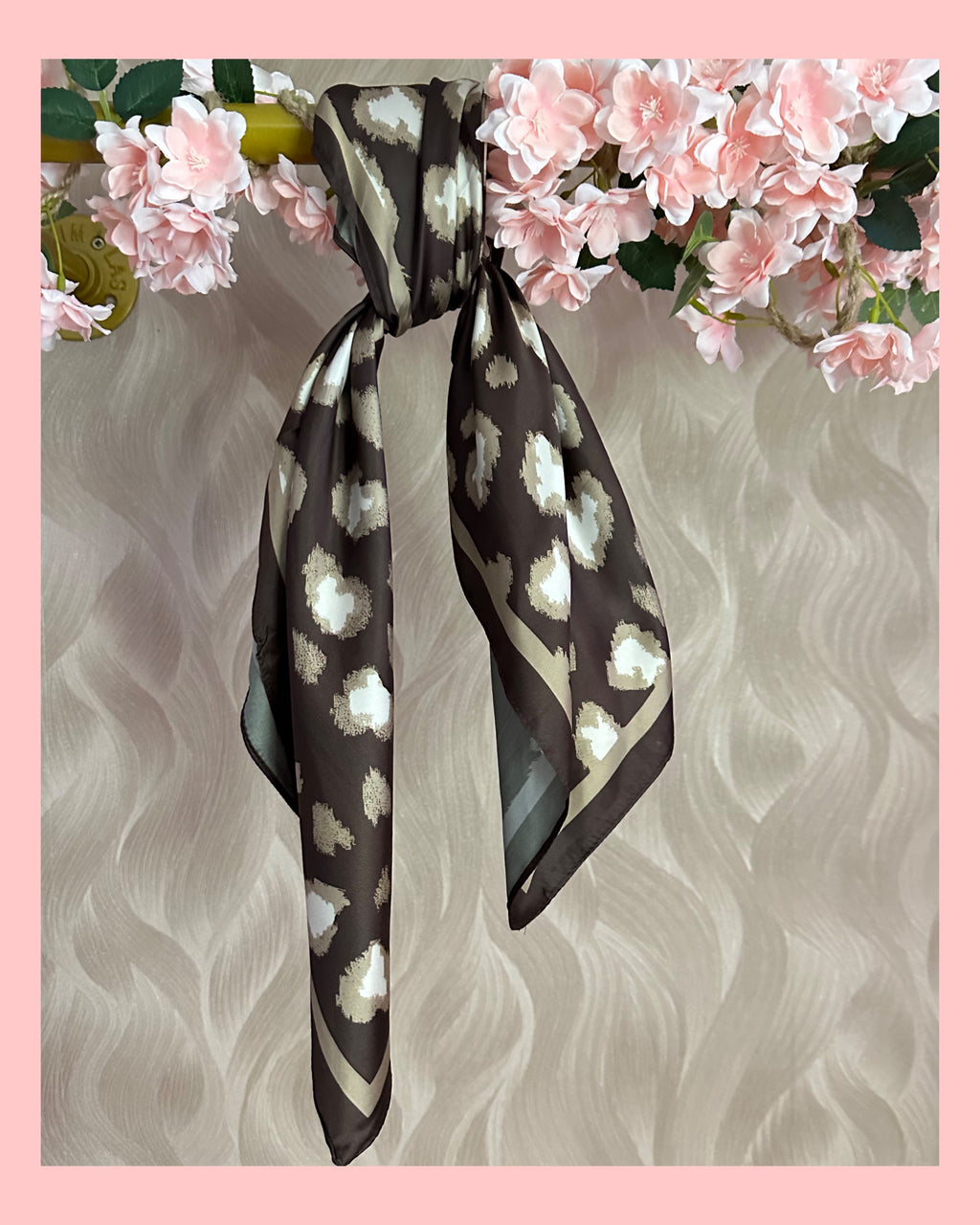 SATIJN SJAALTJE PANTER BRUIN