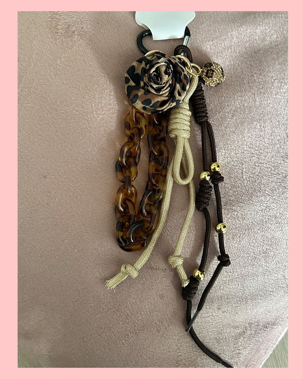 SLEUTEL/TAS HANGER PANTER