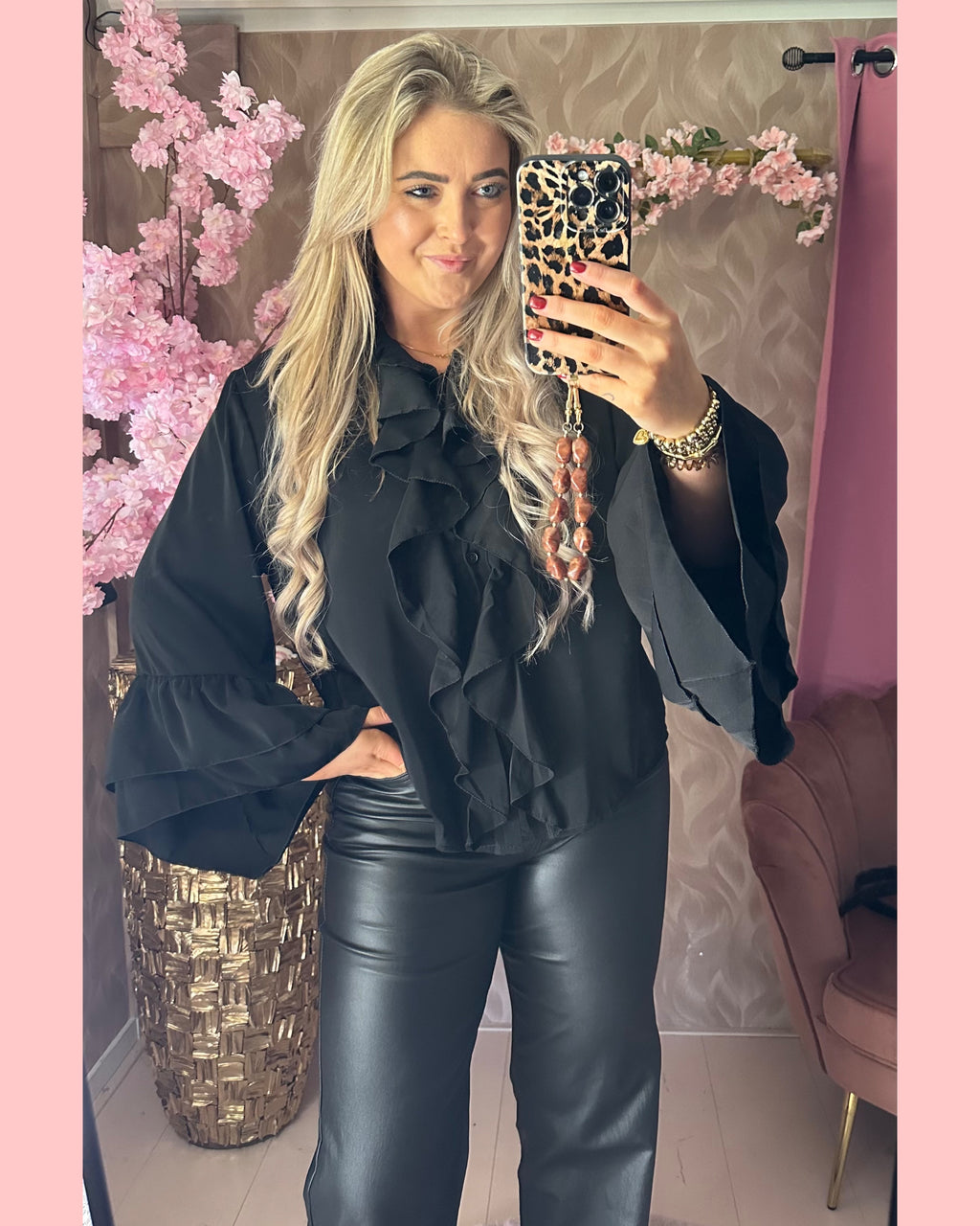 LUXE RUFFEL BLOUSE ZWART
