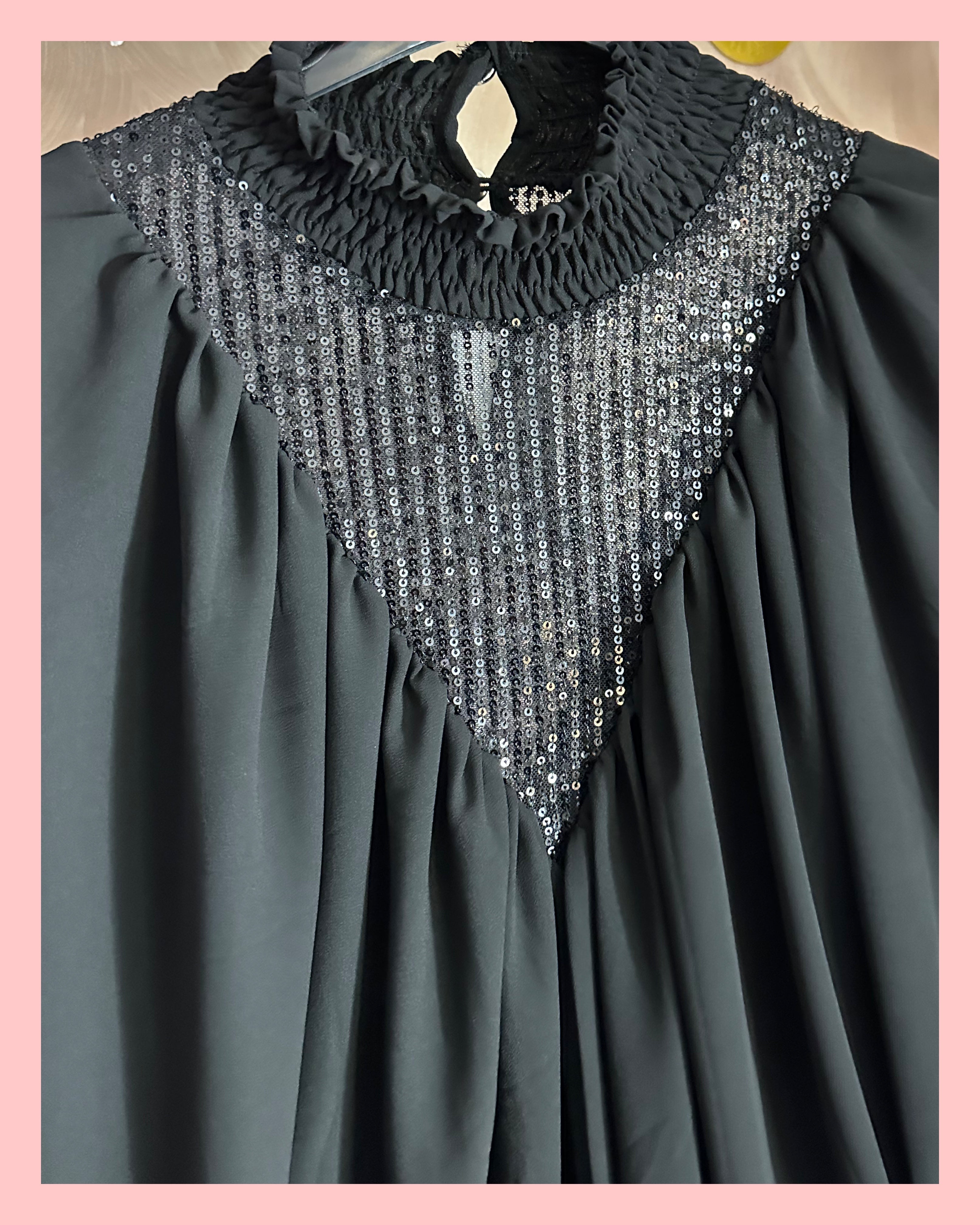 PAILLETTEN V HALS VLINDER BLOUSE ZWART