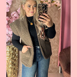 TEDDY GILET CHOCO BRUIN 🐻 𝐀𝐀𝐍𝐁𝐈𝐄𝐃𝐈𝐍𝐆