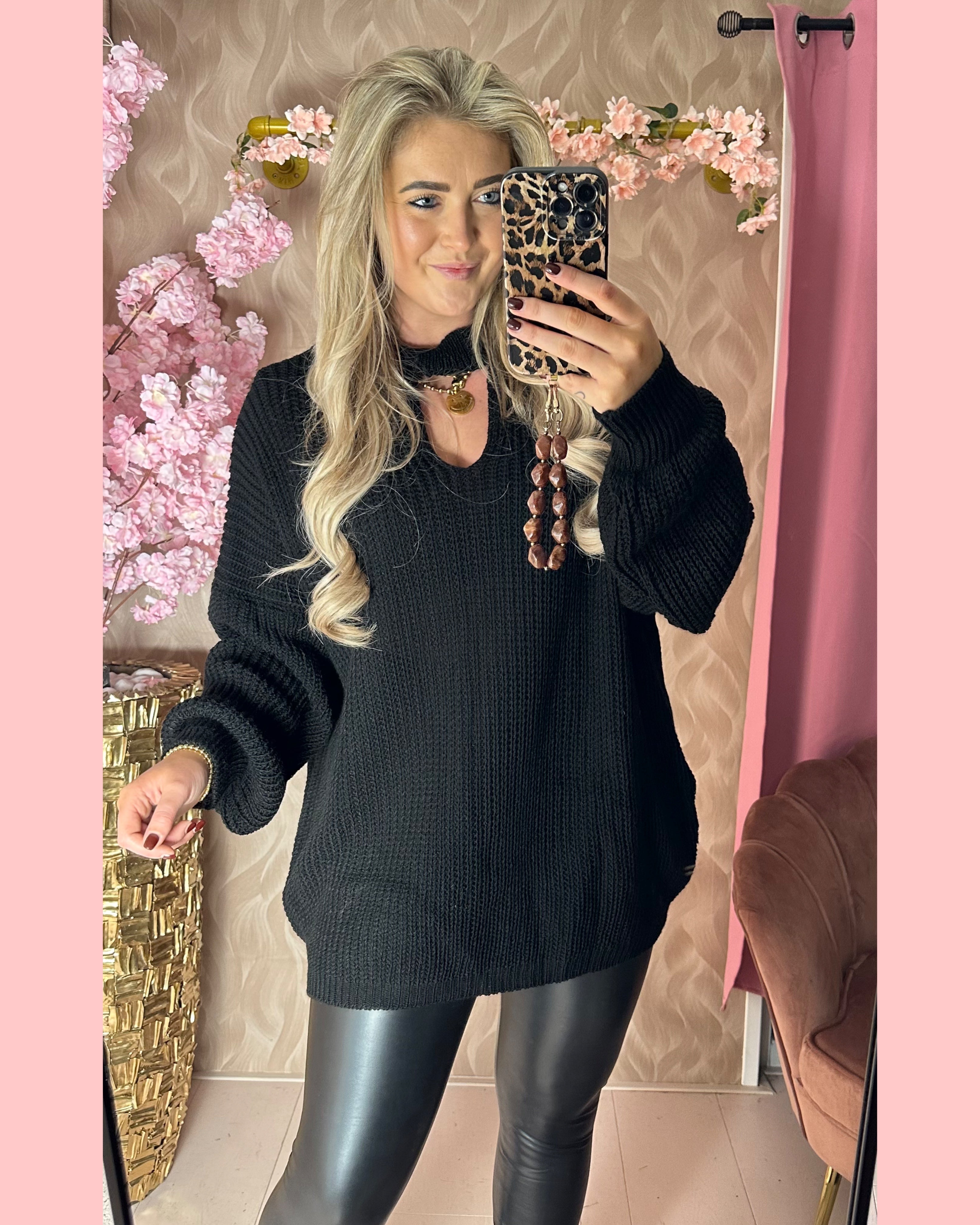 V HALS DETAIL KNIT BLACK